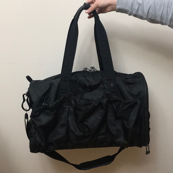 Lululemon duffel bag